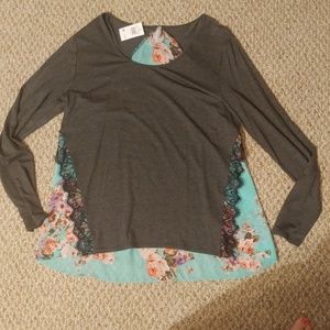 NWT!😍🙌 top from vanity!